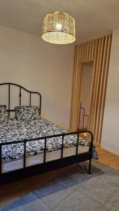 Maison De Bourg Clermont-Ferrand 0*,  France